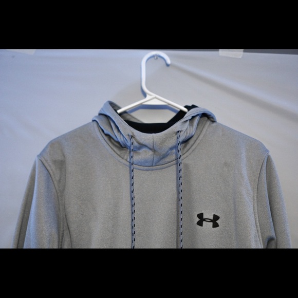 Under Armour Hoodie - Picture 8 of 9
